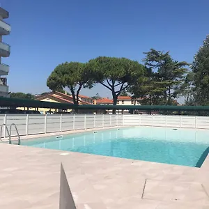 https://holiday.hotelinveneto.com